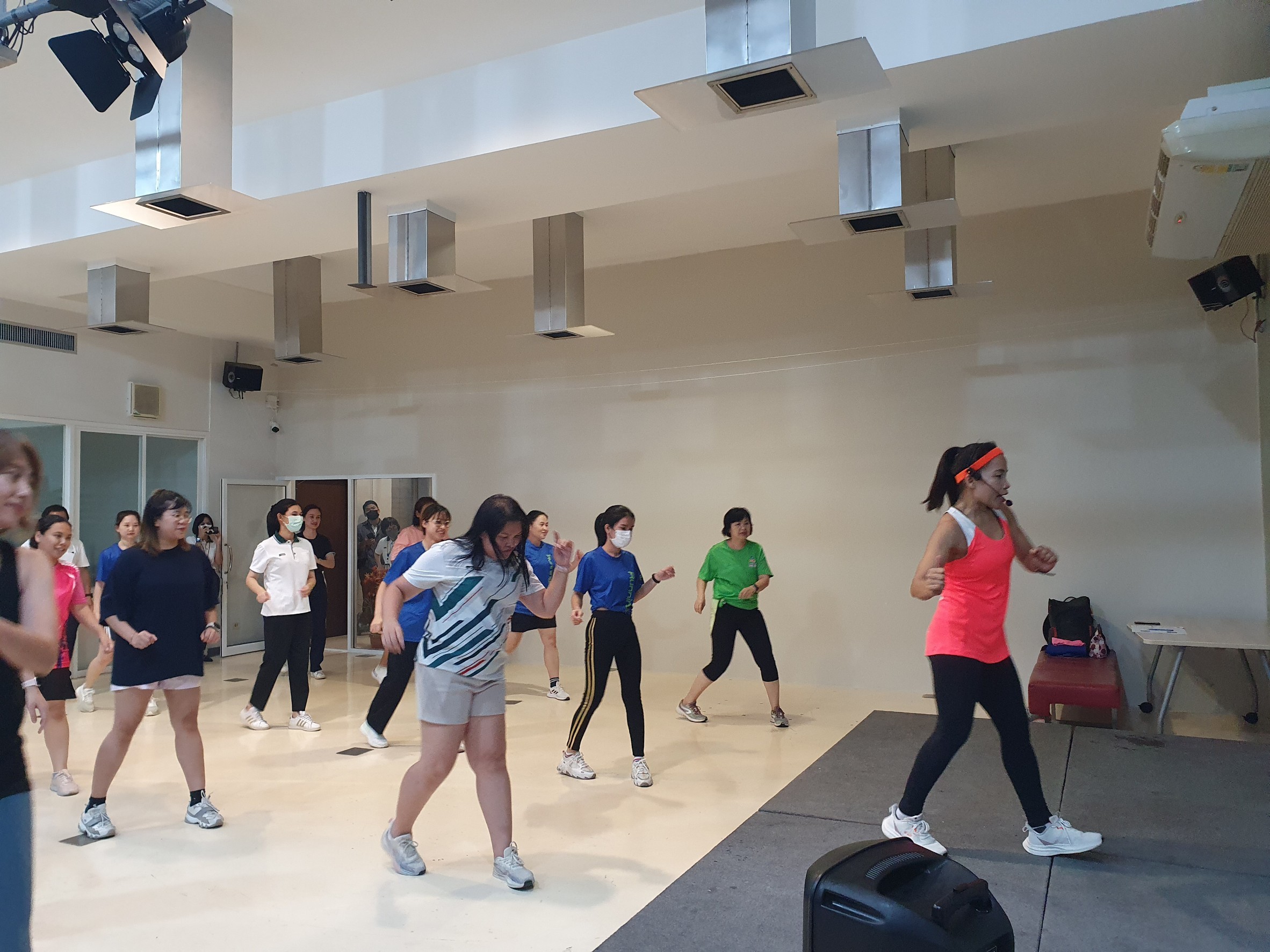 ภาพประกอบ